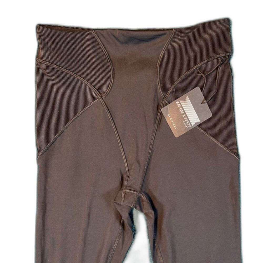 Savage X Fenty CURVE ALERT HIGH-WAIST RIB Black LEGGING Medium - Picture 6 of 12